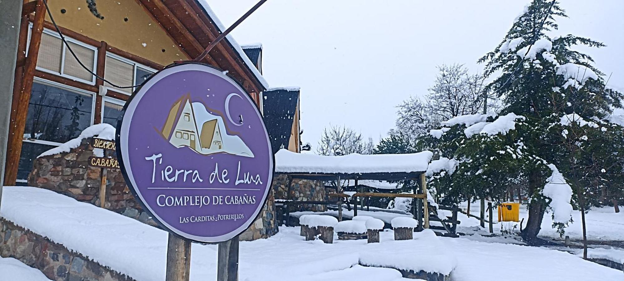 Complejo De Cabanas Tierra De Luna Potrerillos Exterior photo